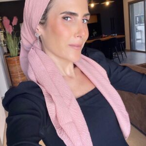 מטפחת מרובעת קרפ ורוד