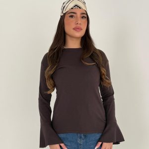 חולצות בייסיק שרוול מתרחב בצבעים