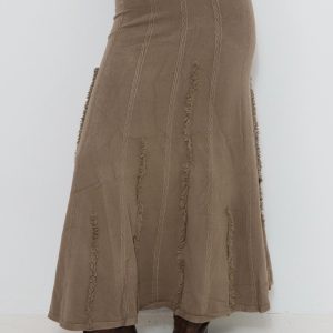 חצאית סריג עם פרנזים בצבעים