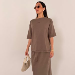 חליפות אוברסייז בצבעים קייצים