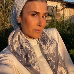 מרובעת משי דגם V1 בצבעים