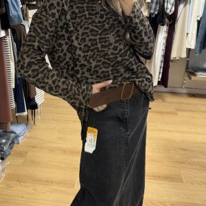 חצאית ג'ינס לייקרה מתרחבת+חגורה בנדנה